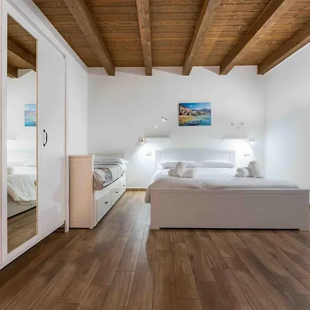 Center Гостьовий будинок *