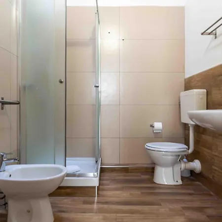 Гостьовий будинок Center *